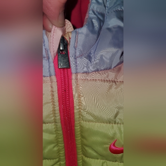 NWOT Nike Toddler Rainbow Puffer Coat 18 Months - Picture 5 of 13